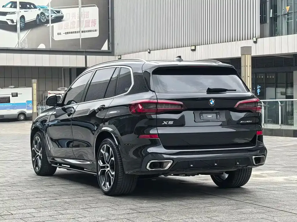 BMW X5 — фото 7