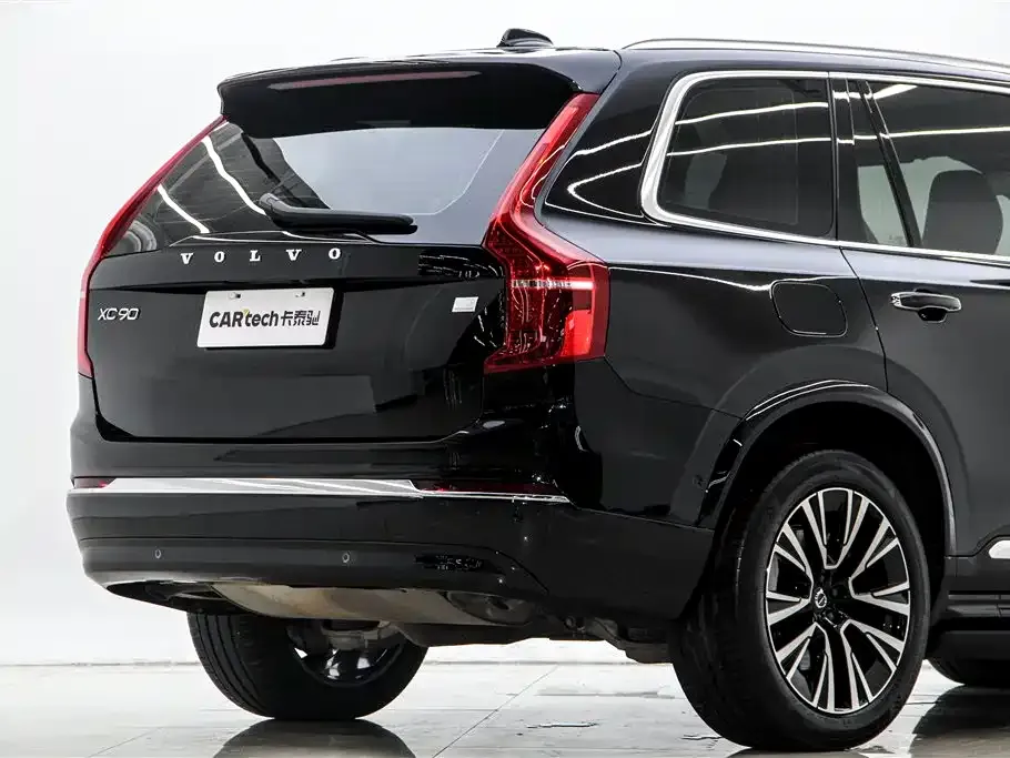 Volvo XC90 PHEV — фото 8