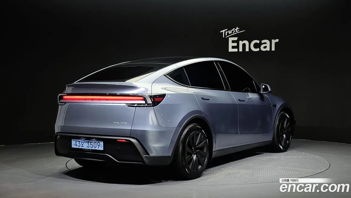 Tesla Model Y — фото 2