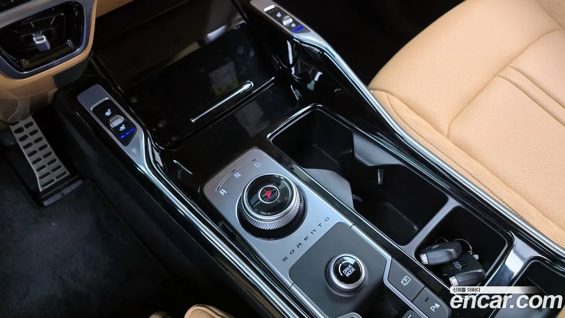 Kia Sorento — фото 9