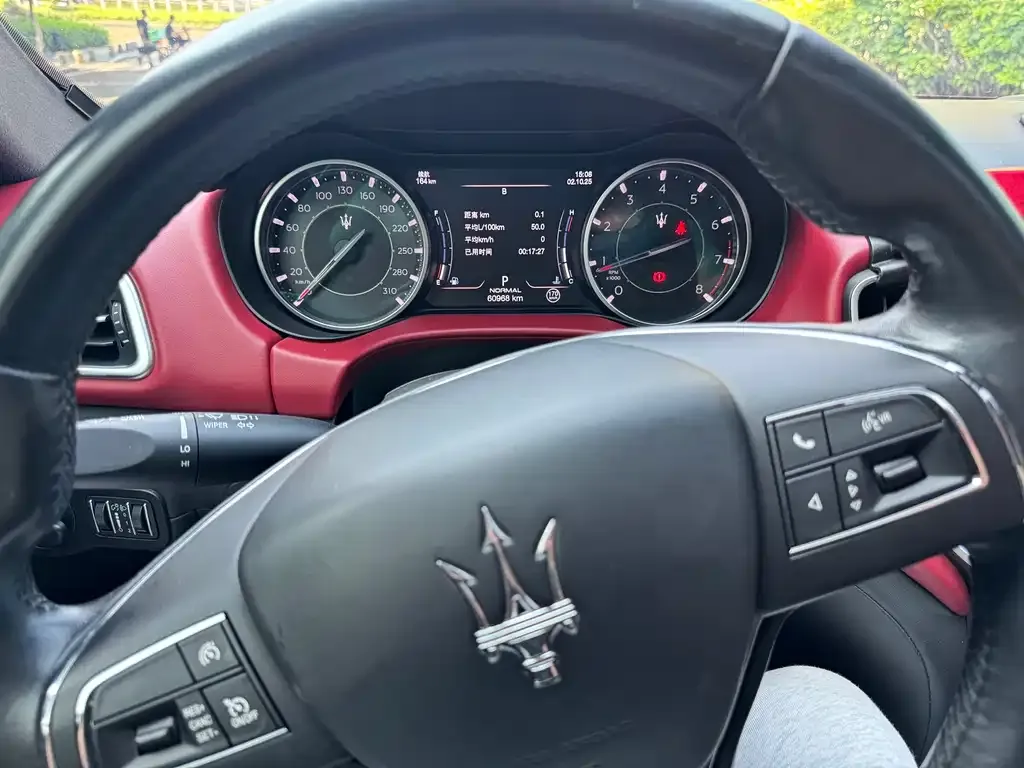 Maserati Ghibli — фото 8