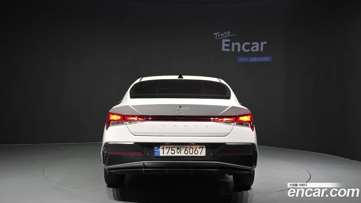 Hyundai AVANTE — фото 4