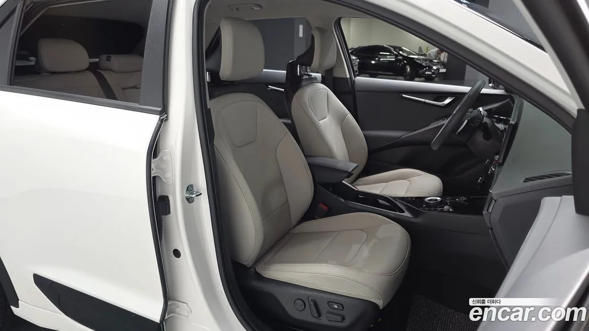 Kia Niro — фото 10