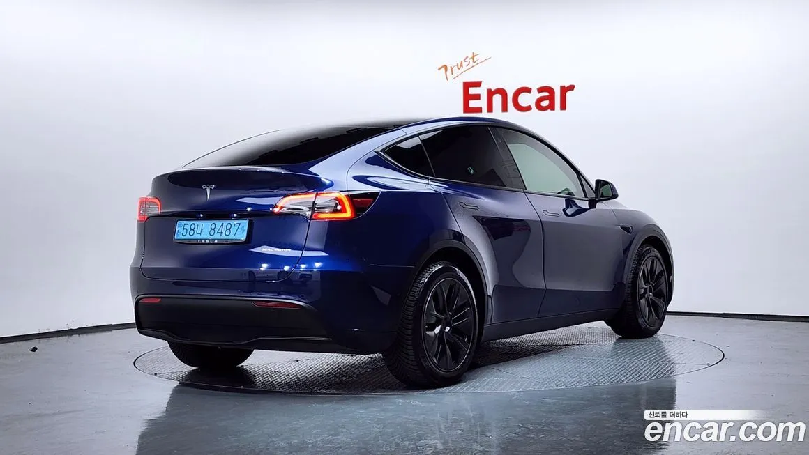 Tesla Model Y — фото 2