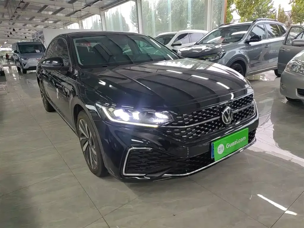 Volkswagen Passat — фото 4