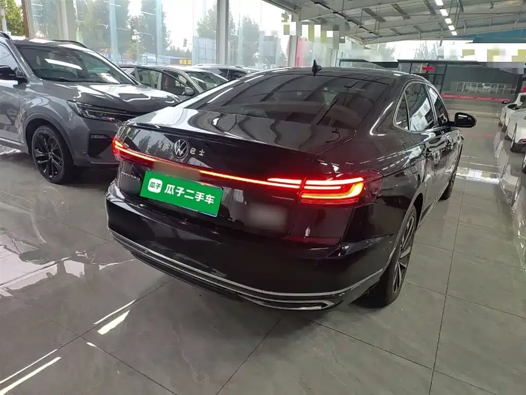 Volkswagen Passat — фото 7