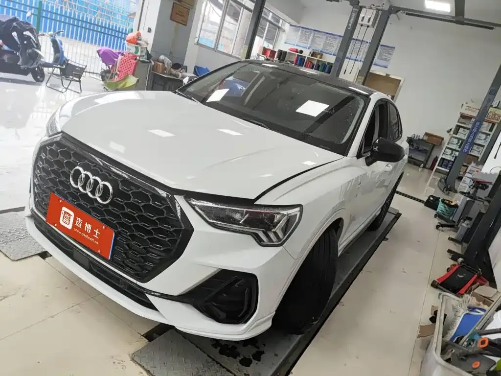 Audi Q3 Sportback — фото 1