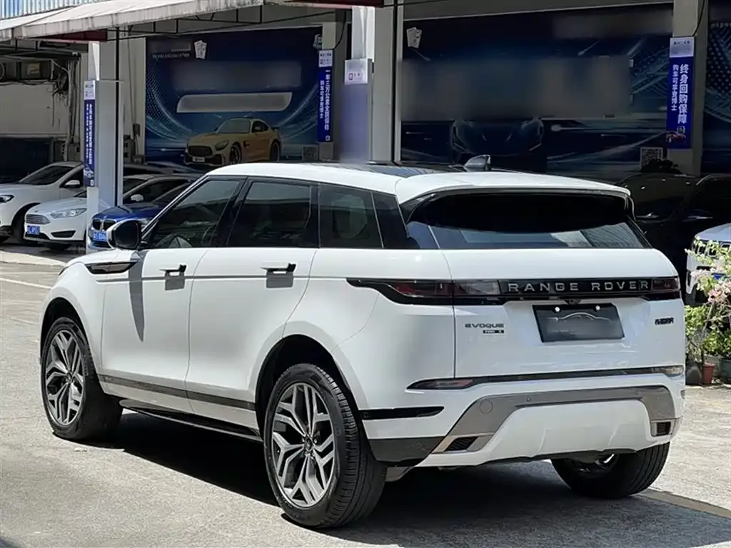 Land Rover Evoque — фото 9