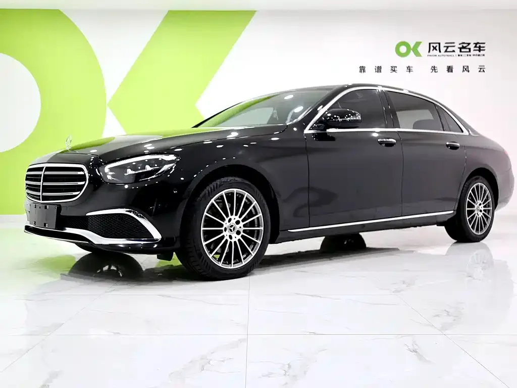 Mercedes-Benz E-Class — фото 1