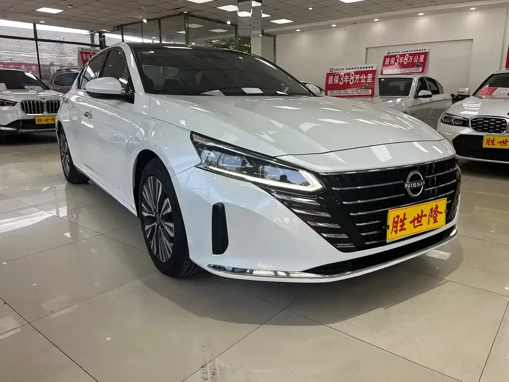 Nissan Teana — фото 2
