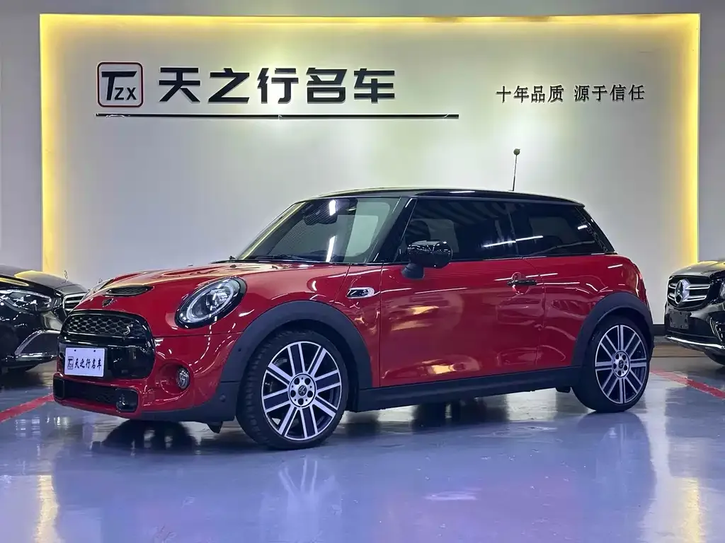 MINI Cooper (3-door) — фото 1