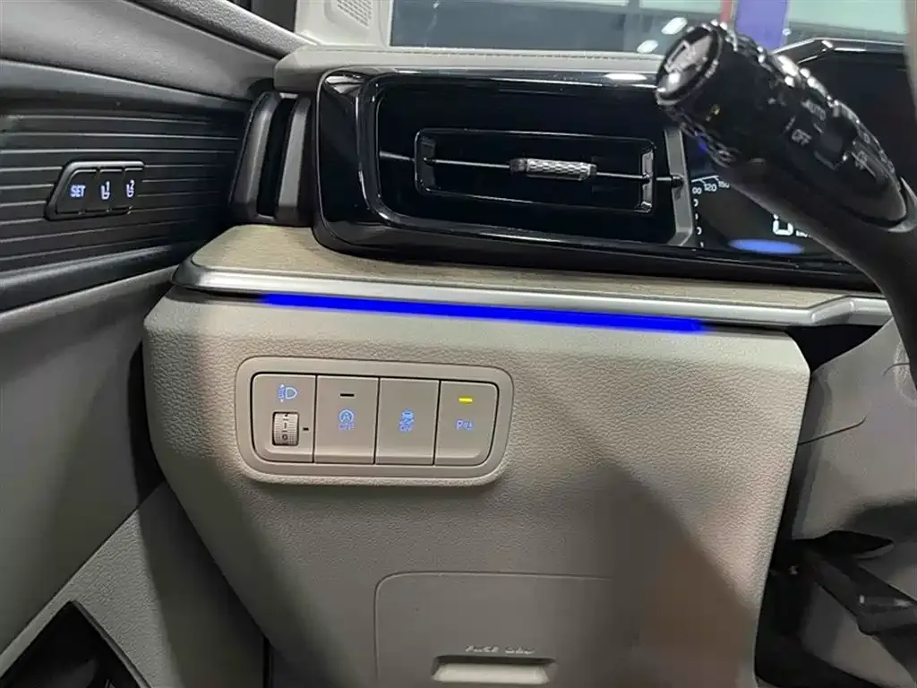 Hyundai Custo — фото 7