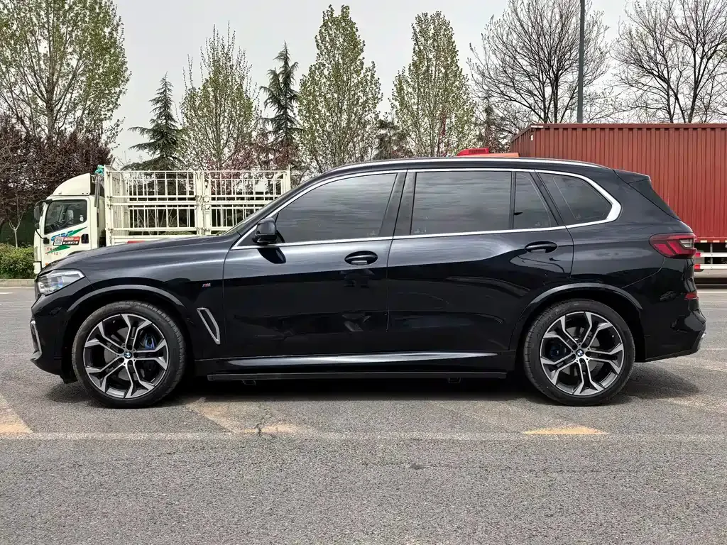 BMW X5 — фото 9
