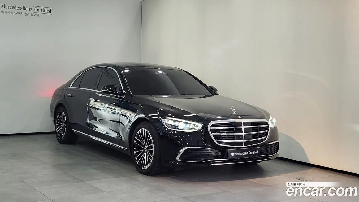 Mercedes-Benz S-Class — фото 1