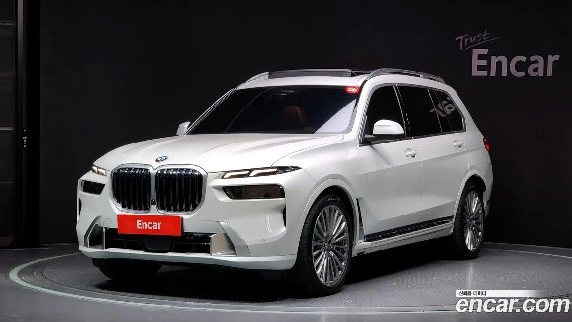 BMW X7 — фото 1