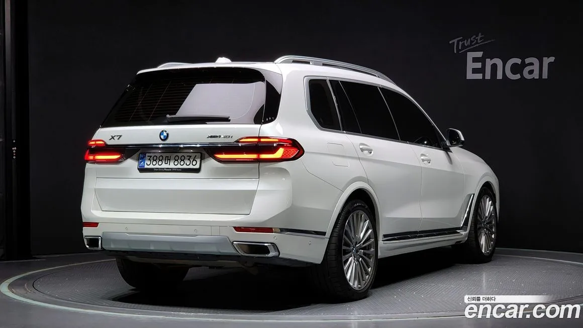 BMW X7 — фото 2