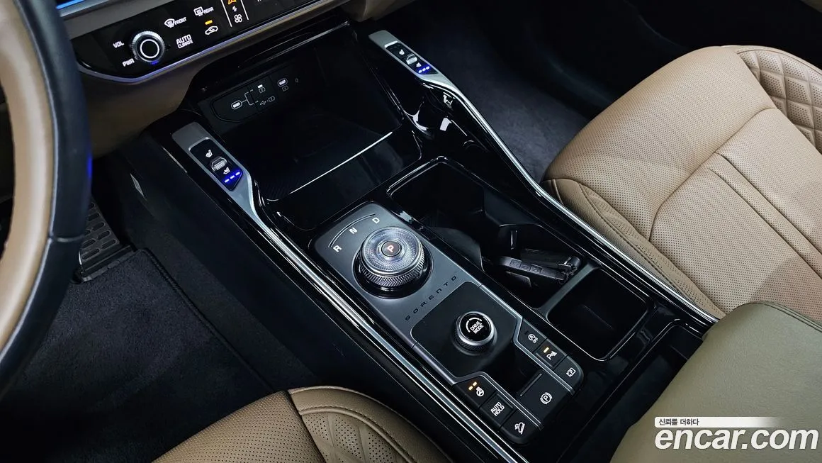 Kia Sorento — фото 9