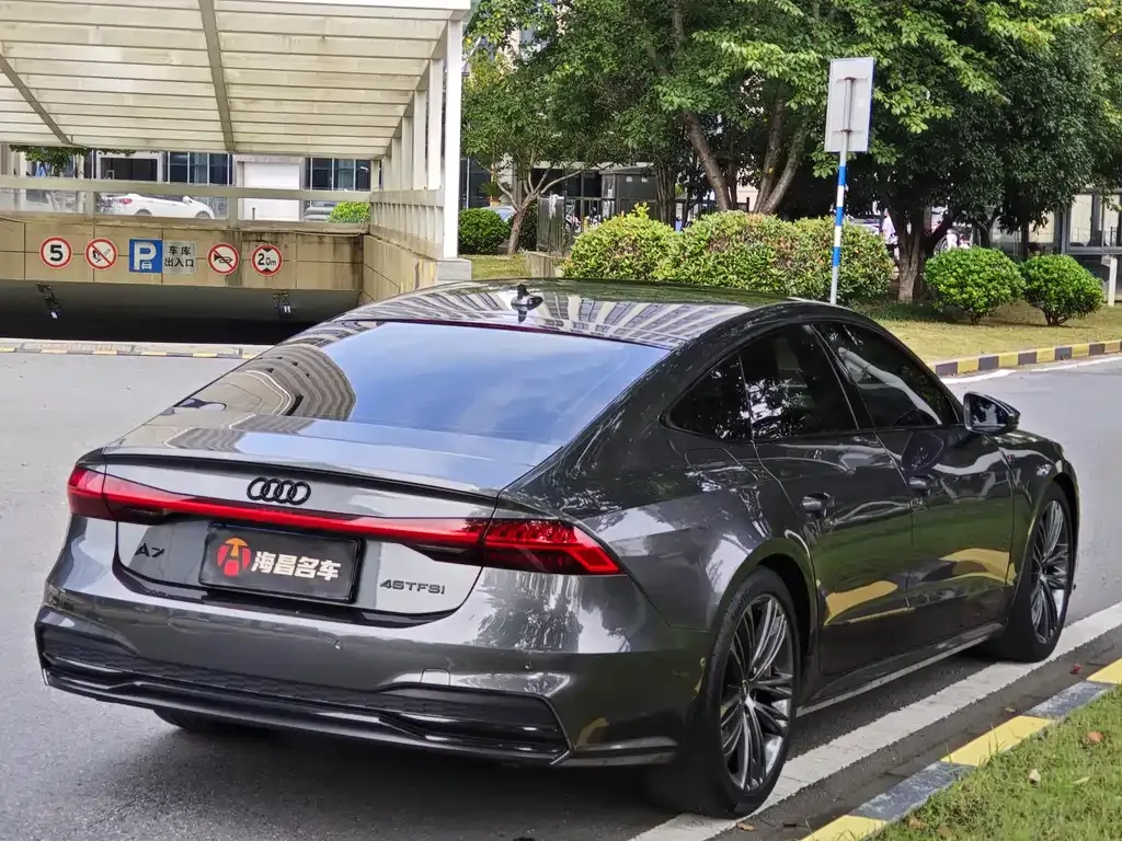 Audi A7 — фото 6
