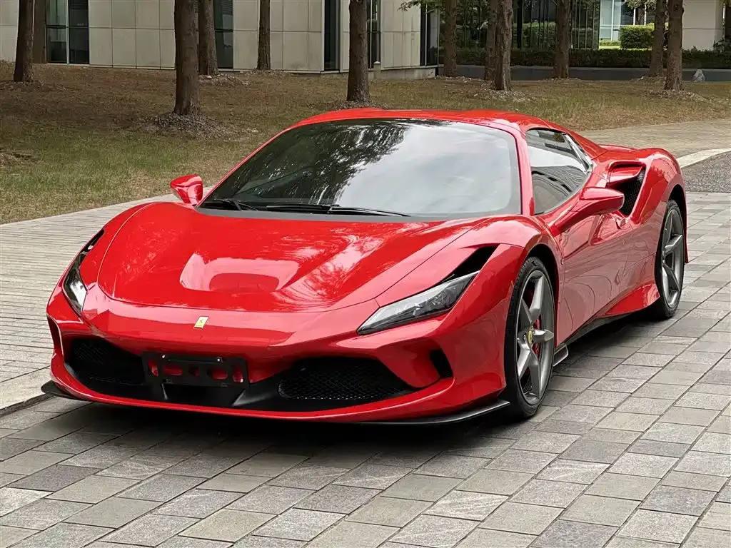 Ferrari F8 — фото 1
