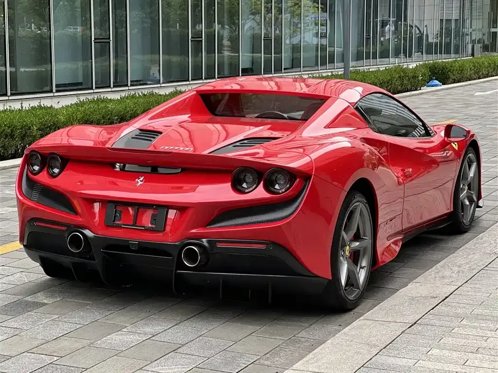 Ferrari F8 — фото 4