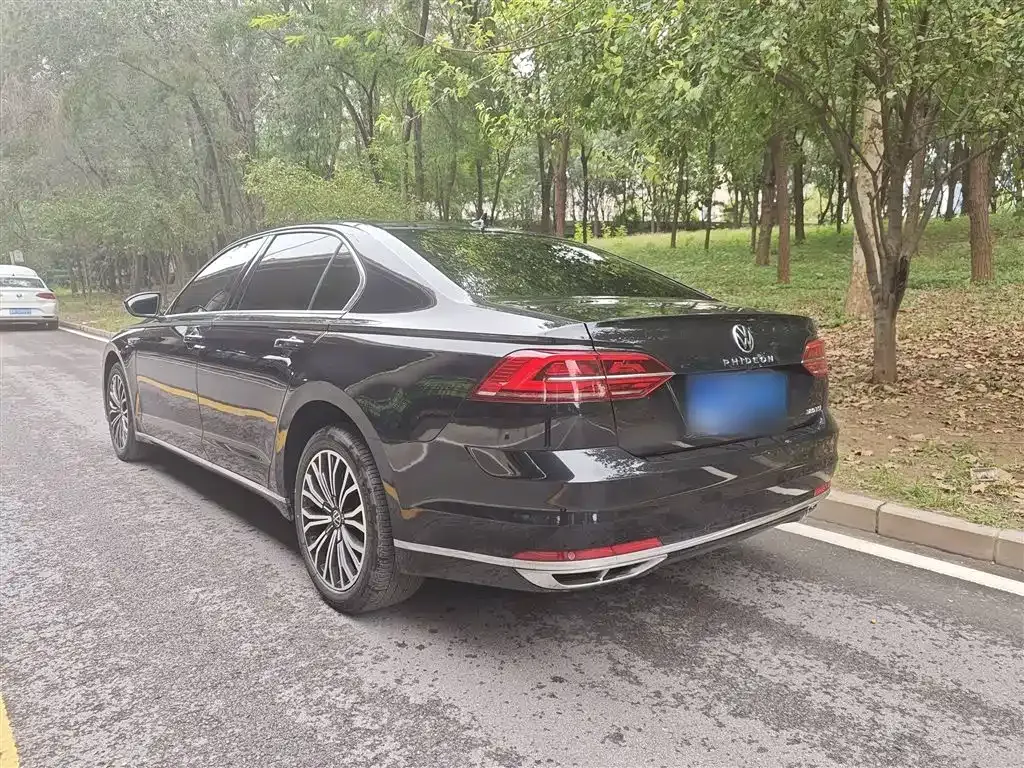 Volkswagen Phideon — фото 8