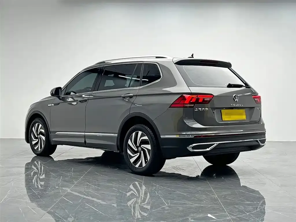 Volkswagen Tiguan L — фото 4