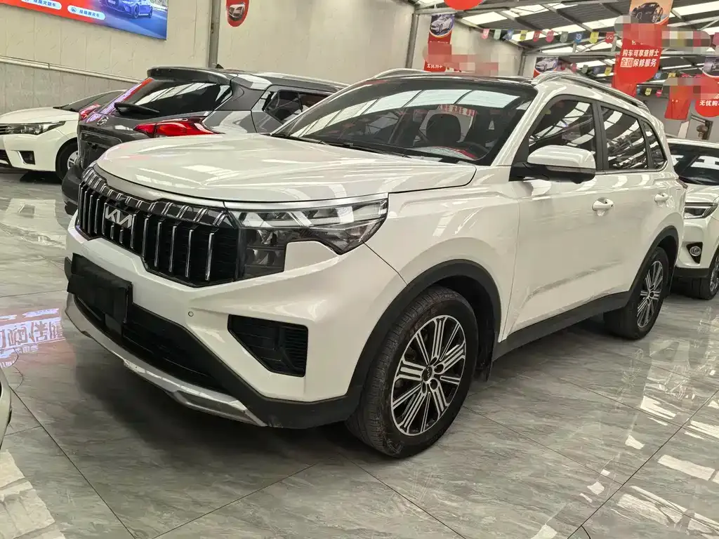 Kia Sportage — фото 1