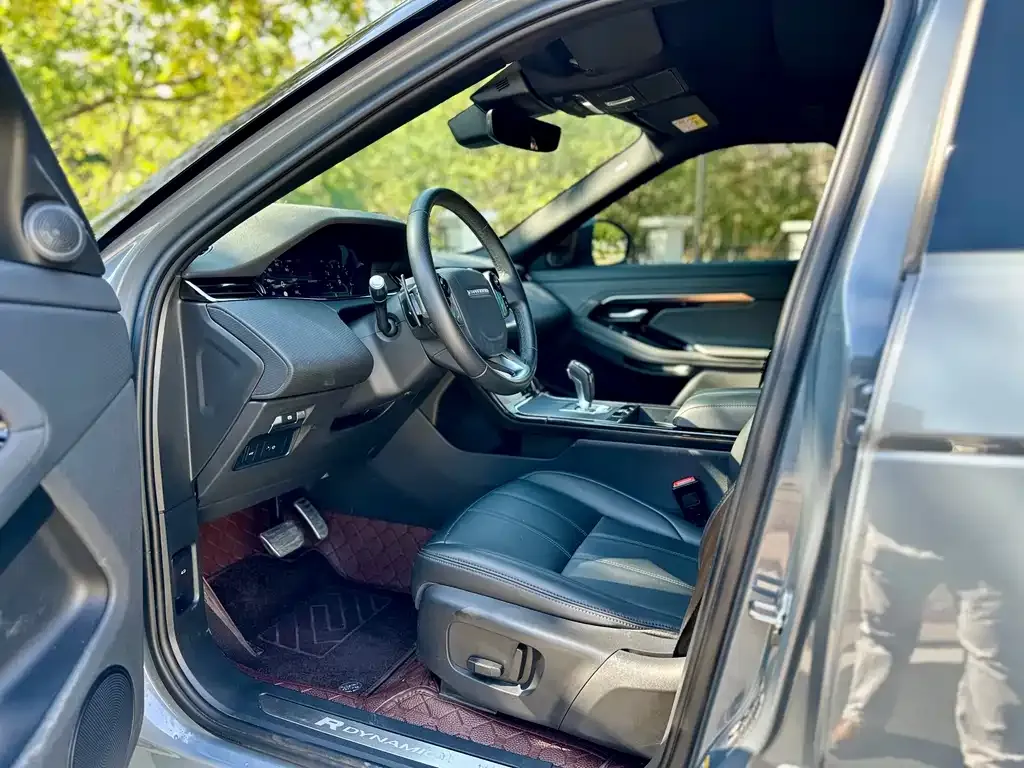 Land Rover Evoque — фото 4