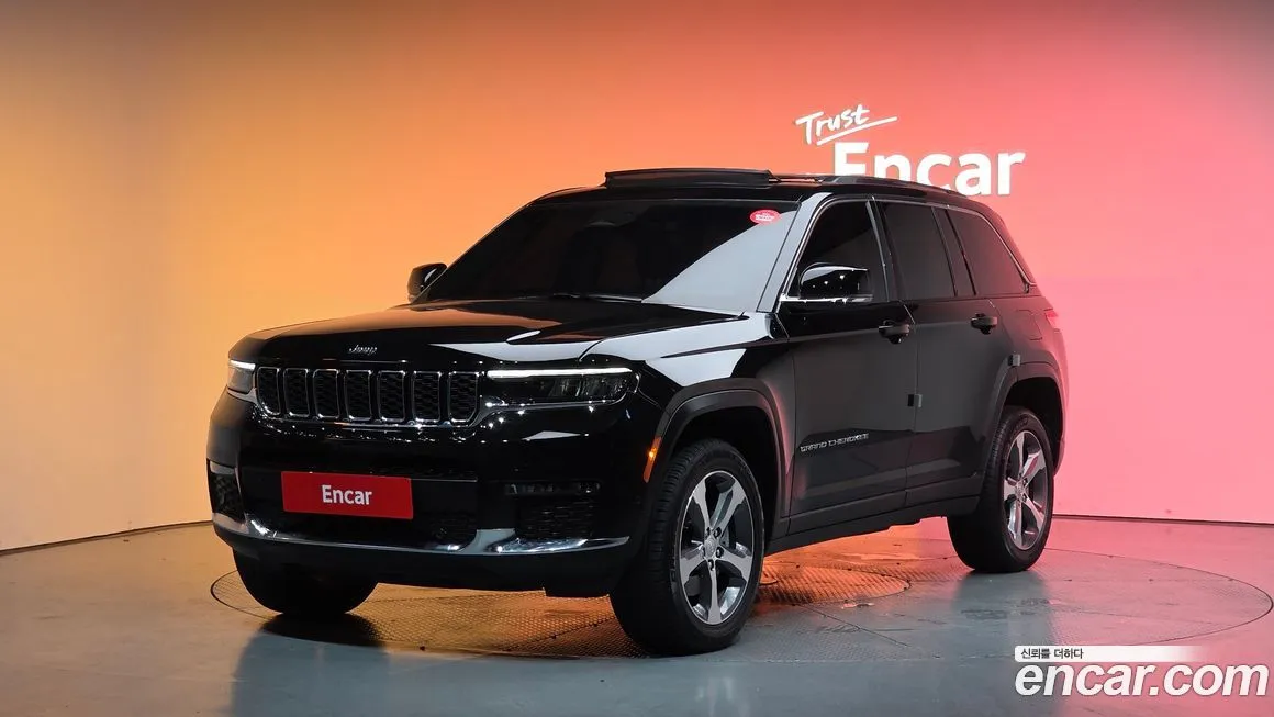 Jeep Cherokee — фото 1