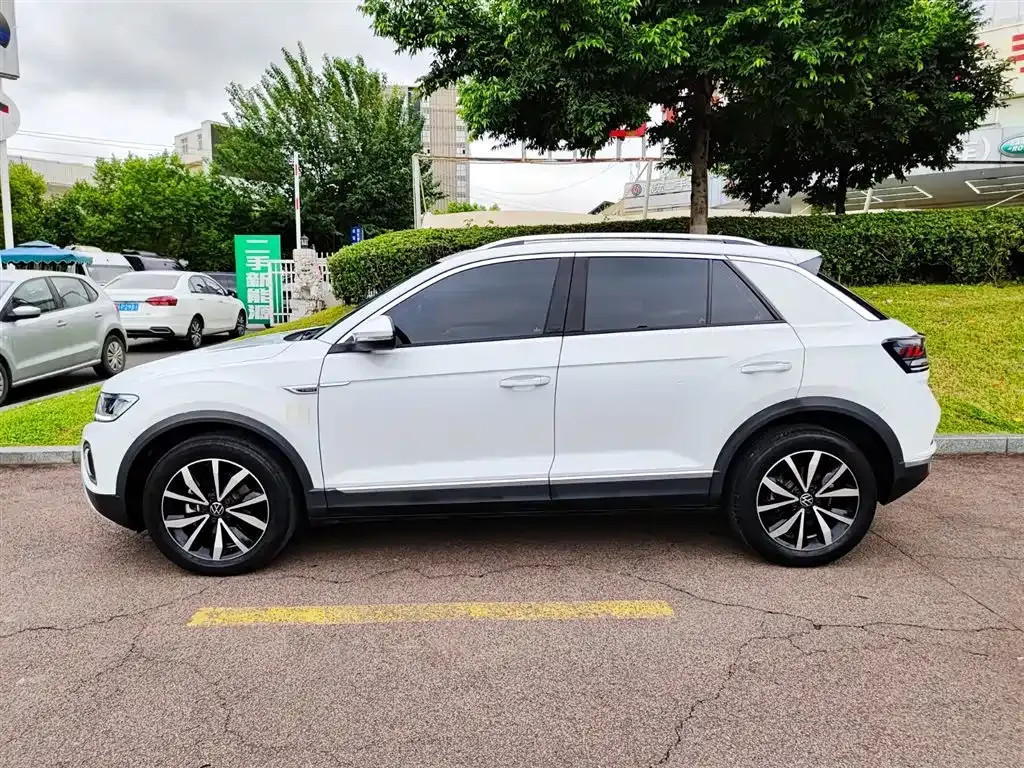 Volkswagen T-Roc — фото 3