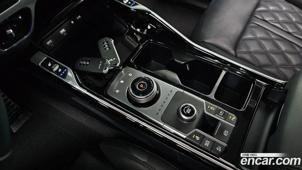 Kia Sorento — фото 9
