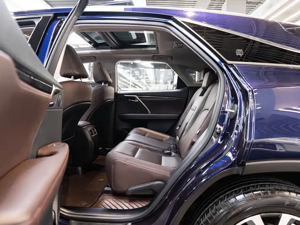 Lexus RX — фото 10