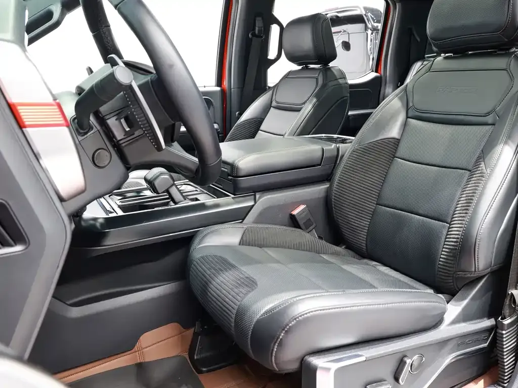 Ford F-150 Raptor — фото 10