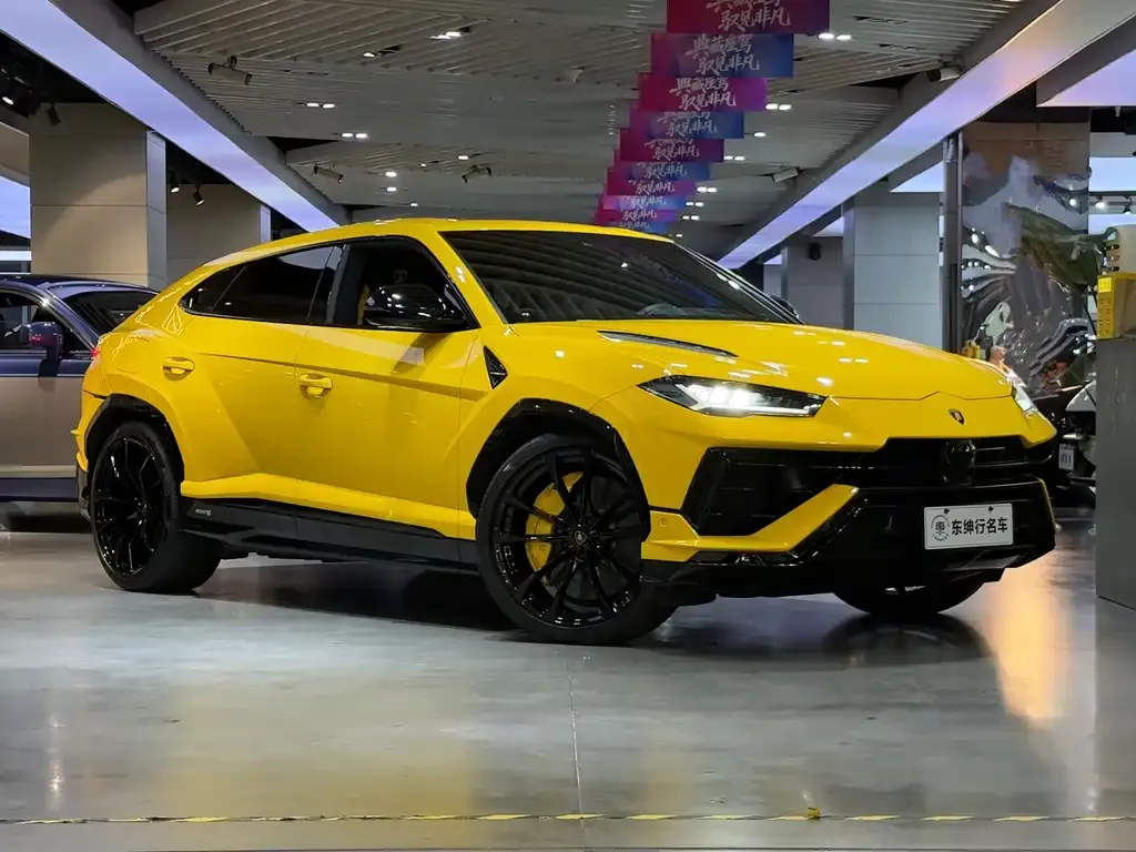 Lamborghini Urus — фото 3