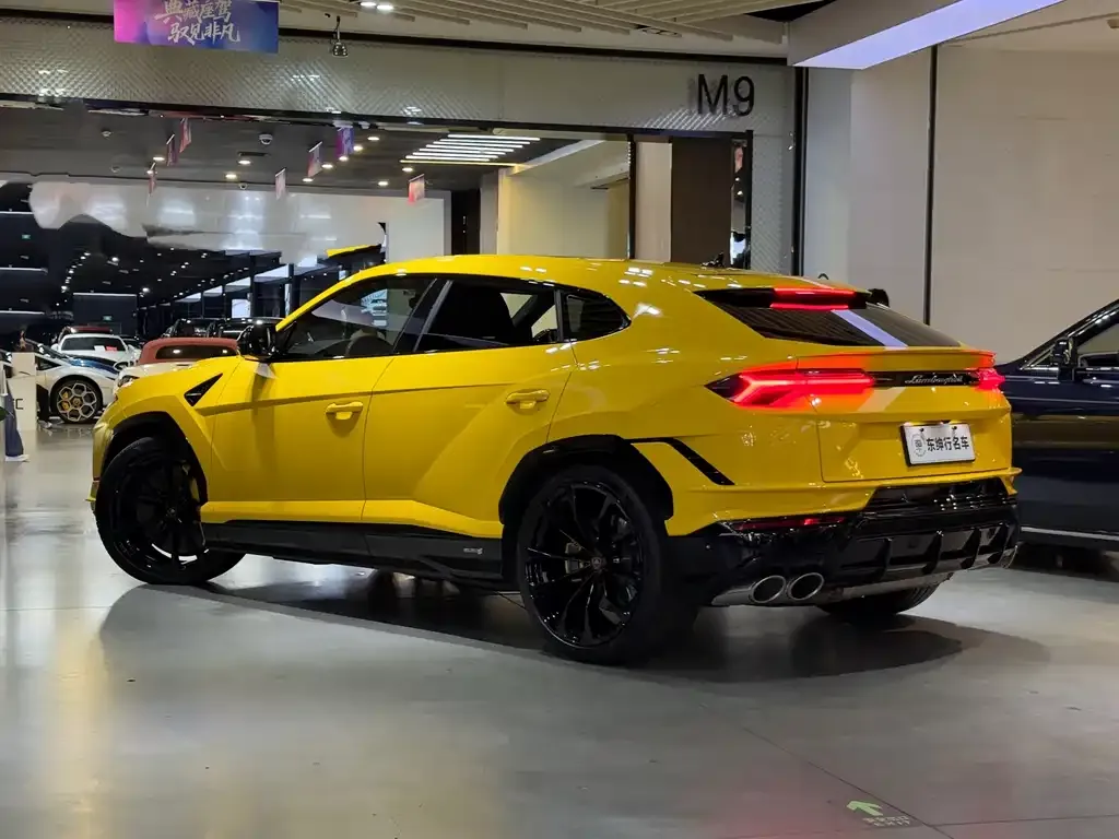 Lamborghini Urus — фото 4