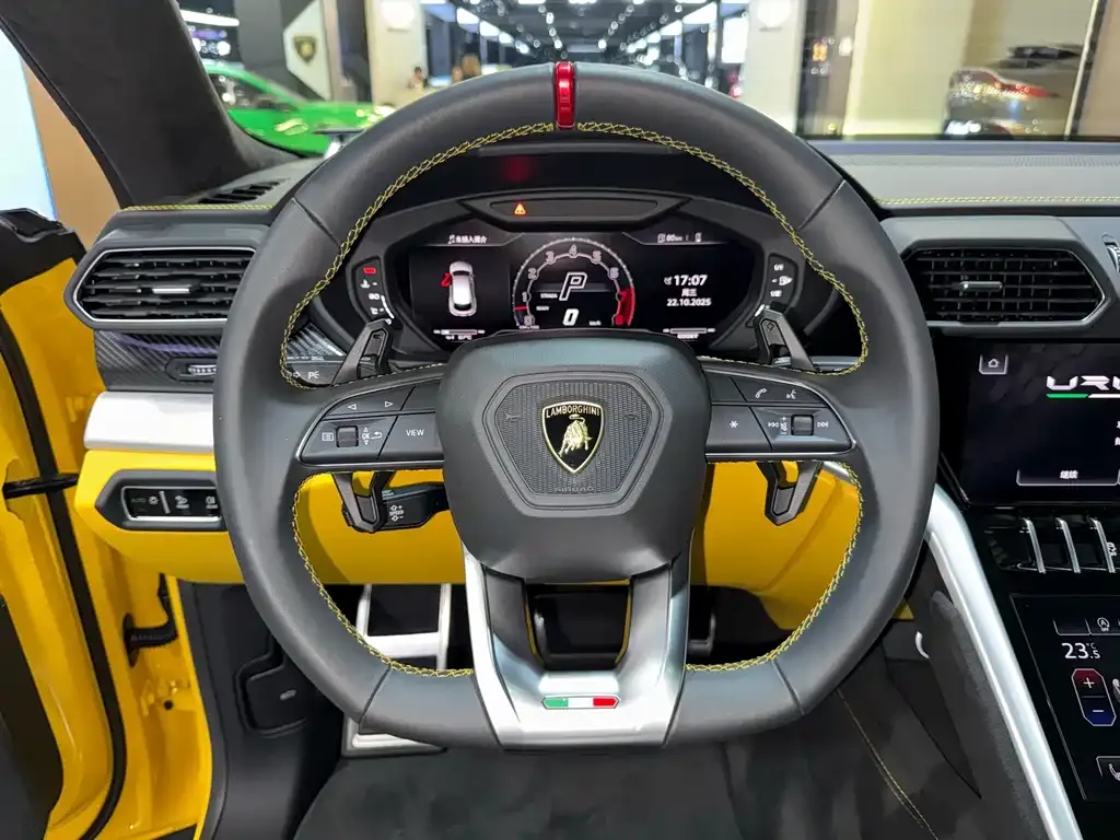 Lamborghini Urus — фото 7