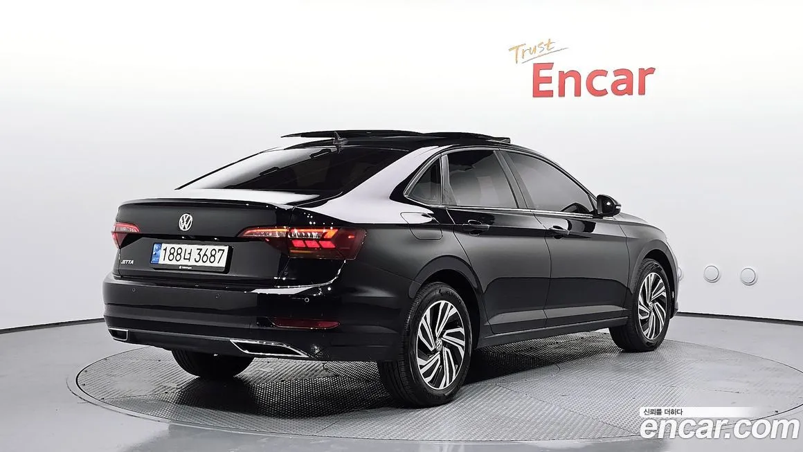 Volkswagen Jetta — фото 2