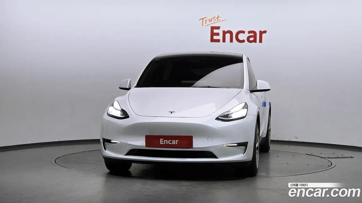 Tesla Model Y — фото 3