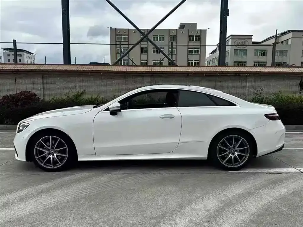 Mercedes-Benz E-Class (Import) — фото 2