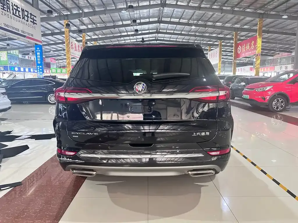 Buick Enclave — фото 4