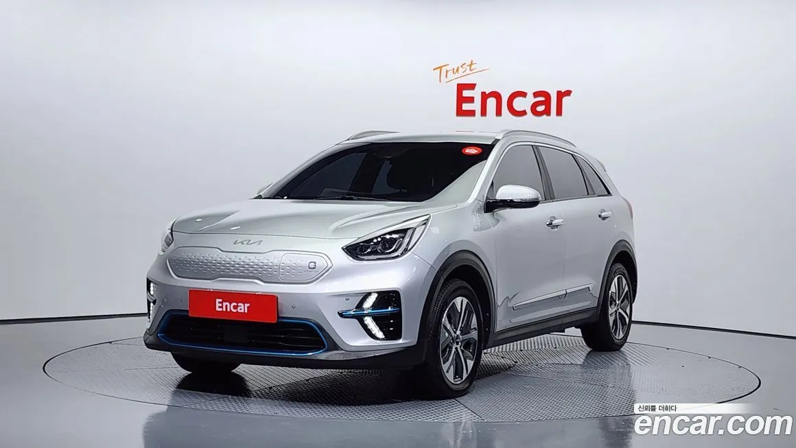 Kia Niro — фото 1
