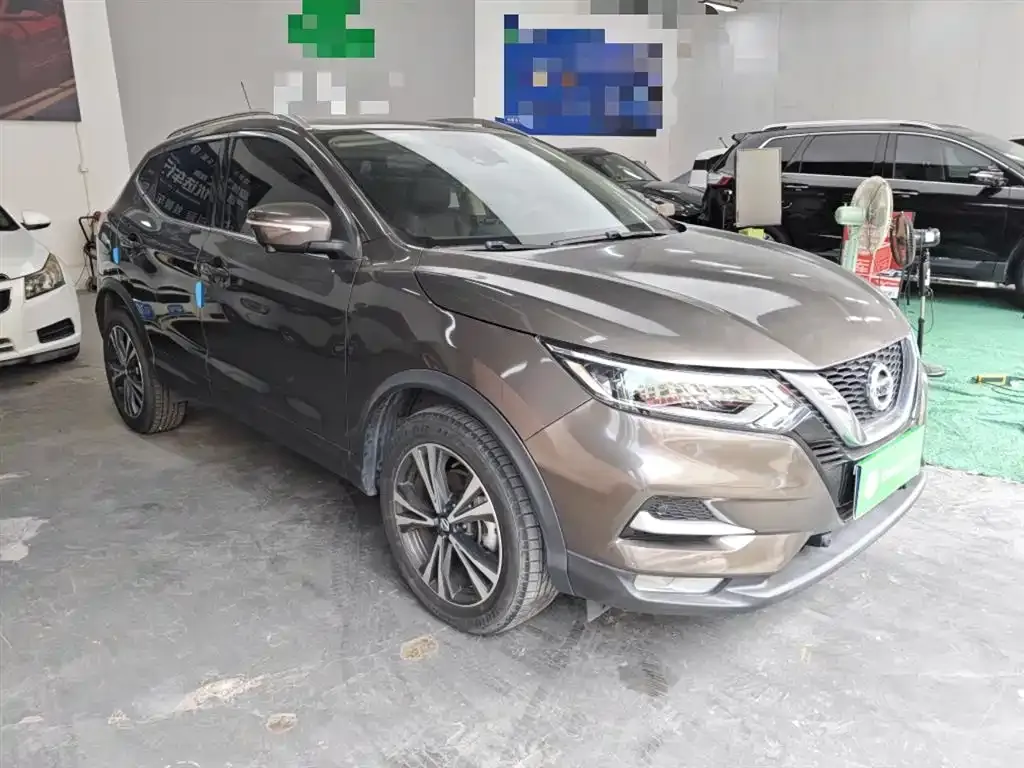 Nissan Qashqai — фото 4