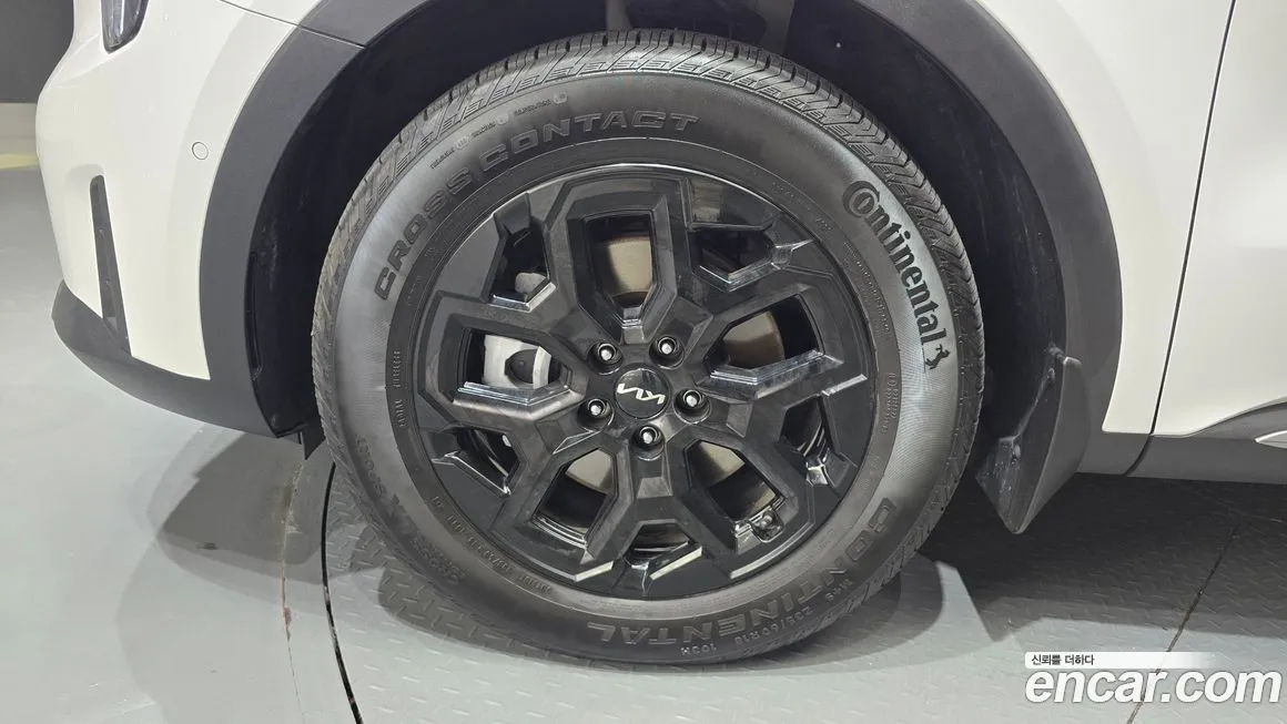 Kia Sorento — фото 5