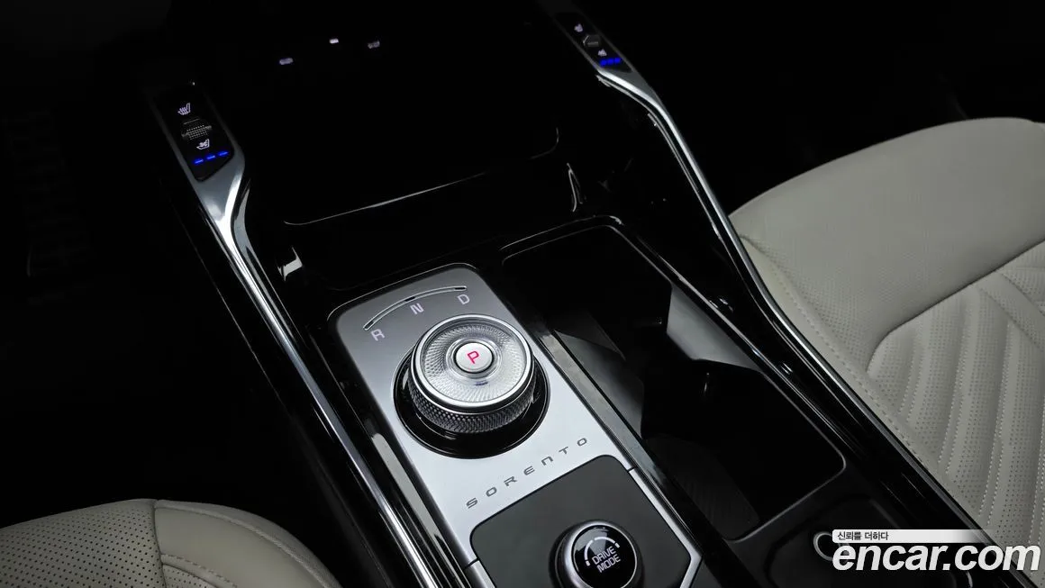 Kia Sorento — фото 9