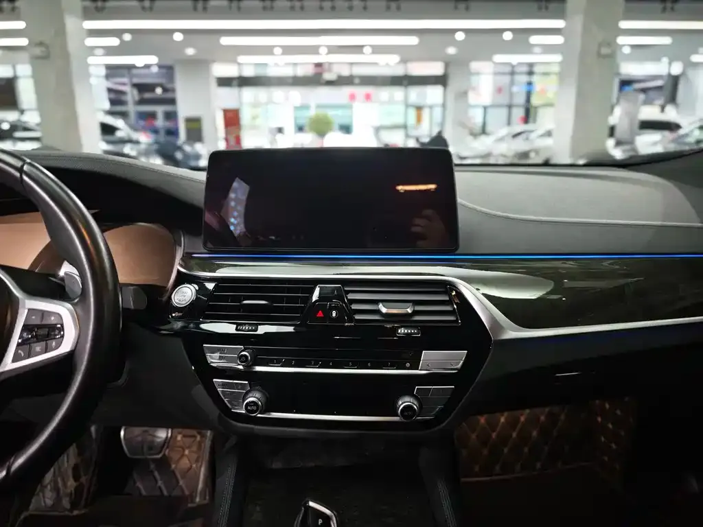 BMW 6 Series GT — фото 9