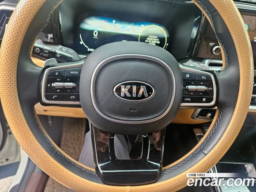 Kia Sorento — фото 8