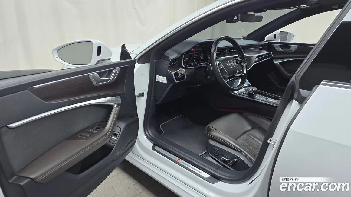 Audi A7 — фото 10