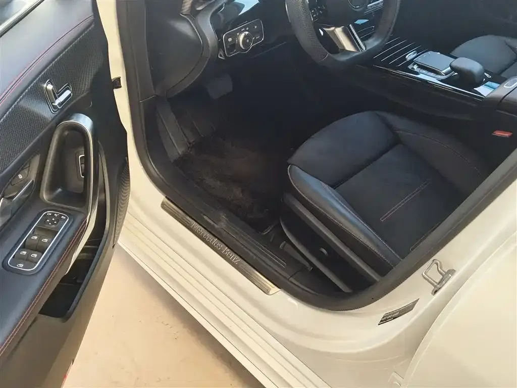 Mercedes-Benz A-Class — фото 10
