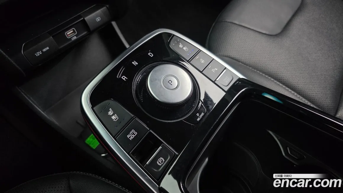 Kia Niro — фото 9
