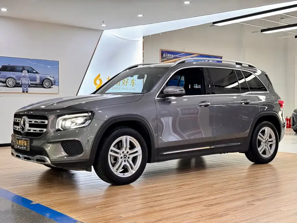 Mercedes-Benz GLB — фото 1